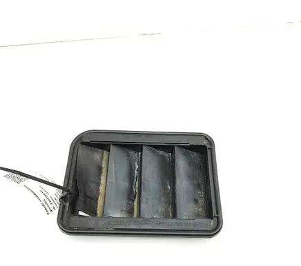 BMW X2 F39 Quarter panel pressure vent 9201647