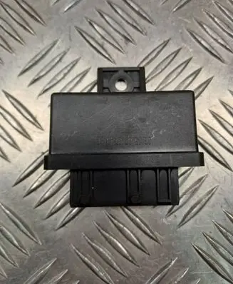 Citroen C3 Fuel pump relay 240107