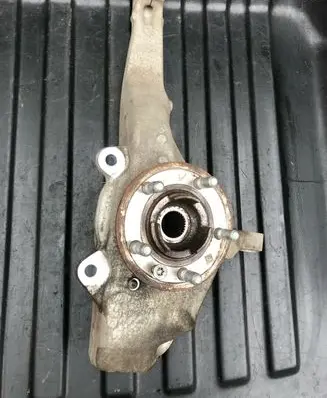 Land Rover Discovery 5 Front wheel hub HPLA1109AA PLA3K185