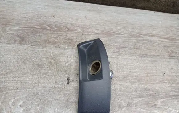 Volvo C30 12 V Socket (front) 399945570