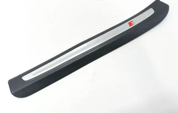 Audi Q7 4L Rear sill trim cover 4L0853373E 4L0853373