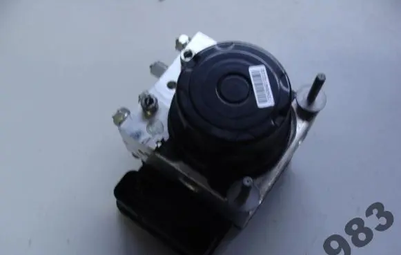 Toyota Yaris ABS Pump 44540-0D020