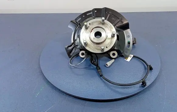 KIA Ceed Front wheel hub spindle knuckle