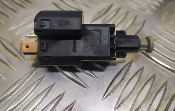 Opel Astra G Brake pedal sensor switch 09132299 09175172 09175185