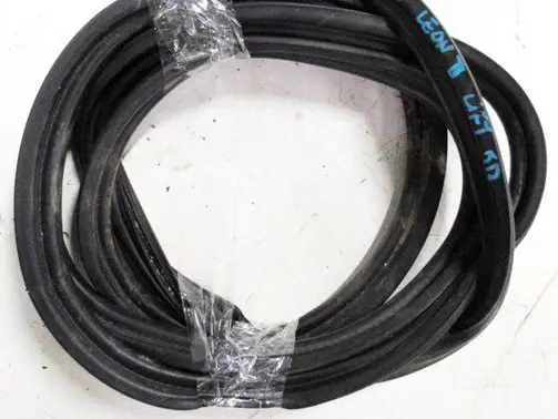 Seat Leon (1P) Seal rubber (tailgate) 