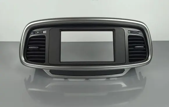 KIA Sorento Radio/GPS head unit trim 