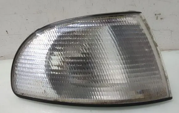 Audi A4 S4 B5 8D Front indicator light 014411514