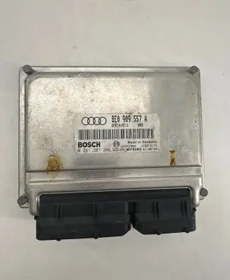 Audi A4 S4 B6 8E 8H Engine control unit/module 8E0909557A 26SA7966 0261207286