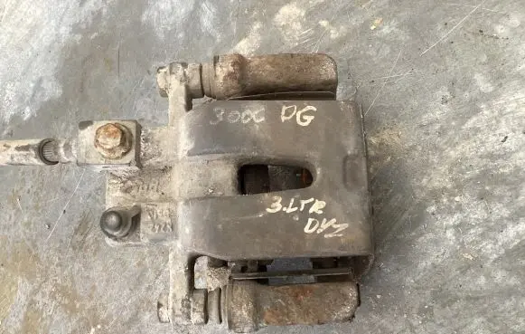 Chrysler 300 - 300C Rear brake caliper 8313M06