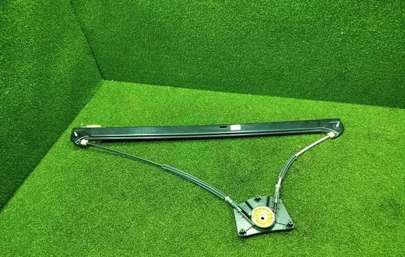 Volkswagen Crafter Front door electric window regulator 7C0837462