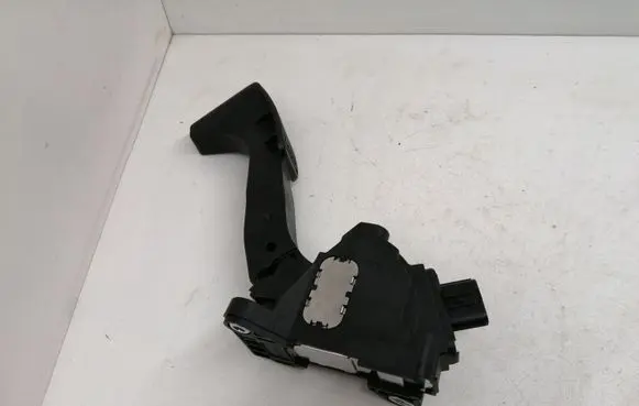 Toyota Auris E180 Accelerator throttle pedal 7811002120 16178C 15612086699