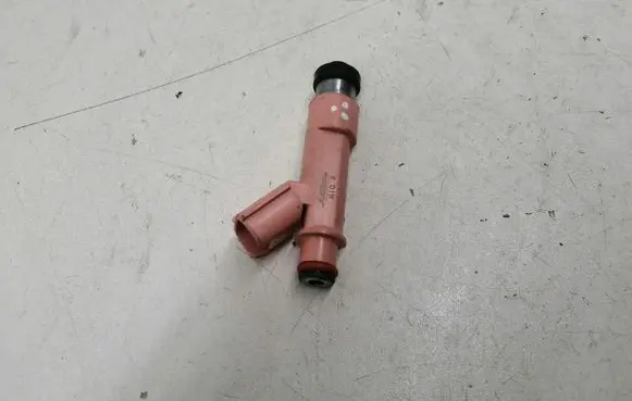Toyota Yaris Fuel injector 2325021091