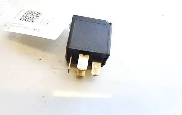 Ford Kuga I Other relay 5M5T14B192CA