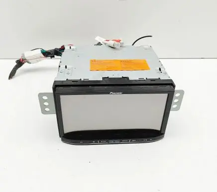 Isuzu D-Max Radio/CD/DVD/GPS head unit AVICF80DAB