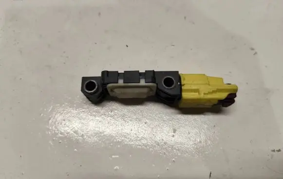Audi A4 S4 B7 8E 8H Airbag deployment crash/impact sensor 8E0959651A