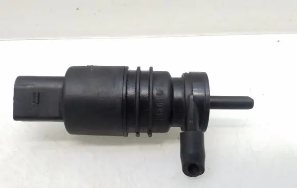Mercedes-Benz ML W163 Windshield washer spray nozzle 