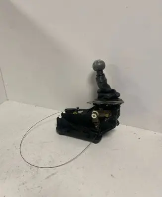 Citroen C4 I Gear shifter/selector 9655252380