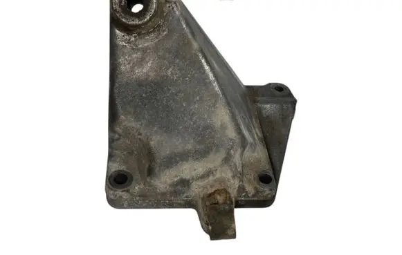 Mercedes-Benz E W211 Engine mounting bracket A2722231604