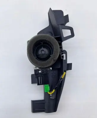 Volvo XC40 Front door speaker