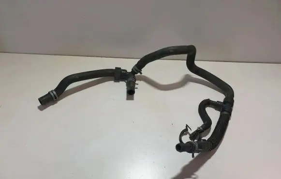 Ford Fusion II Engine coolant pipe/hose DG9318K580CC