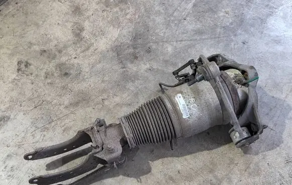 Audi Q7 4L Air suspension front shock absorber 7L8616040D