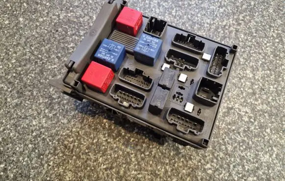 Renault Laguna II Fuse module