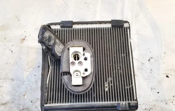 Seat Leon (1M) A/C cooling radiator (condenser) 1k0820679 3c1820103b