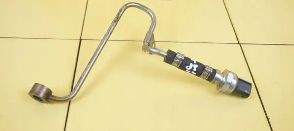 Suzuki Grand Vitara II Exhaust pressure sensor F9QB2