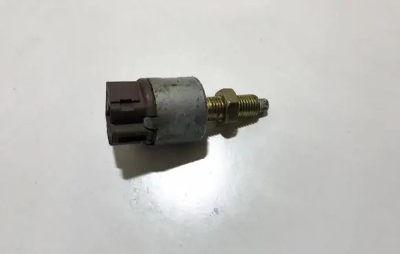Lexus IS 200-300 Brake pedal sensor switch