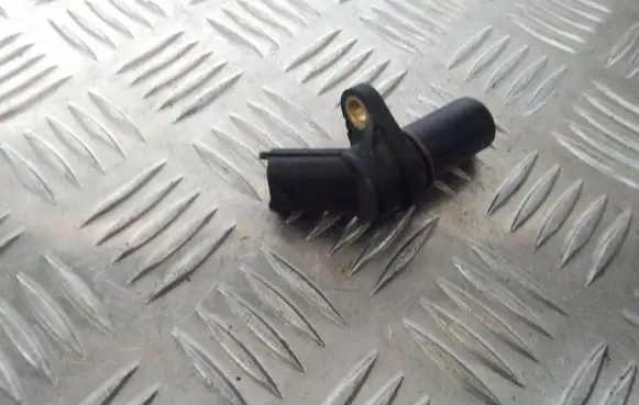 Opel Corsa D Crankshaft position sensor 0261210151