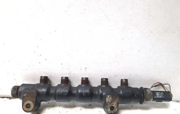 Peugeot 307 Fuel main line pipe 9654592680