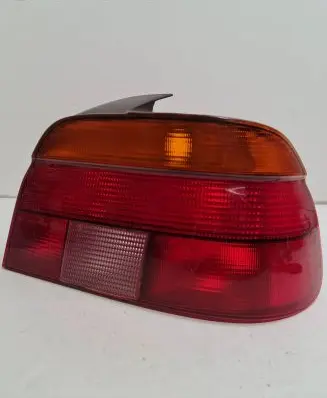 BMW 5 E39 Rear/tail lights 8358032 2VP00724002
