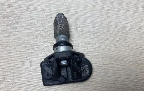 BMW 3 G20 G21 Tire pressure sensor 6877936