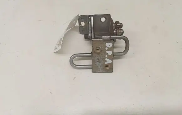 Audi A4 S4 B7 8E 8H Rear door lower hinge 8E0833412