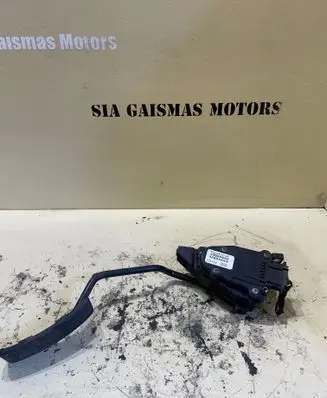 Mitsubishi Space Star Accelerator throttle pedal 30865642