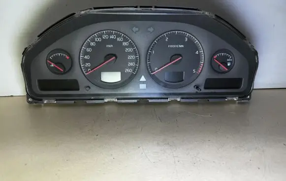 Volvo V70 Speedometer (instrument cluster) 8637996 8602474 2248