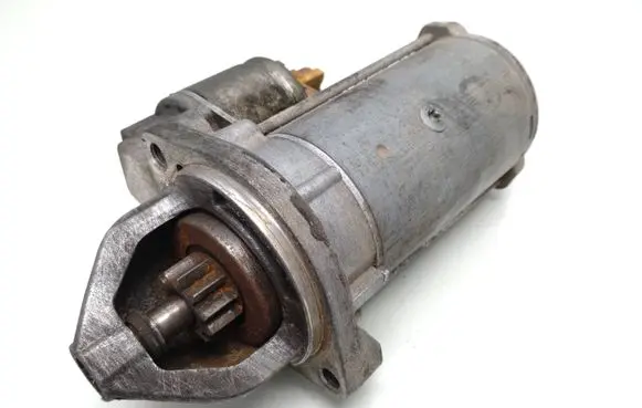 Mercedes-Benz Vito Viano W639 Starter motor 0051511301