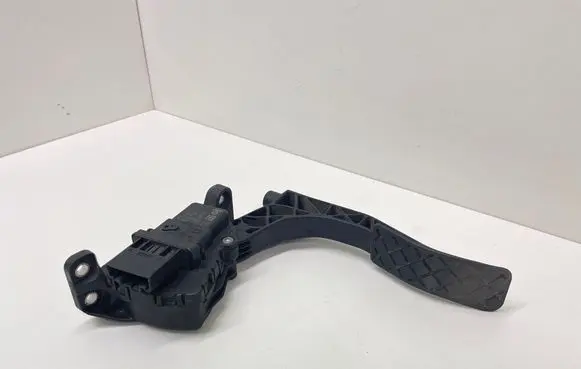 Audi A6 S6 C6 4F Accelerator throttle pedal 4F1721523B 6PV00898407
