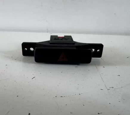 Suzuki Grand Vitara II Hazard light switch SP222