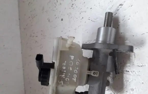 Seat Altea XL Master brake cylinder