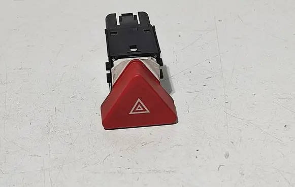Volkswagen Tiguan Hazard light switch 5M0953509A