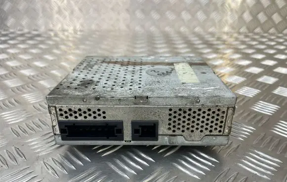 Mercedes-Benz E W211 Sound amplifier A2118206889