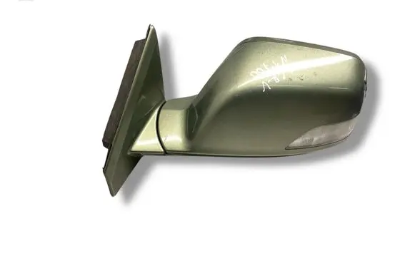 Honda CR-V Front door electric wing mirror 