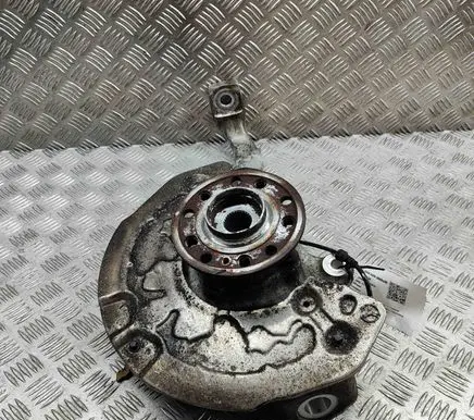 Mercedes-Benz C W205 Front wheel hub A2053322700