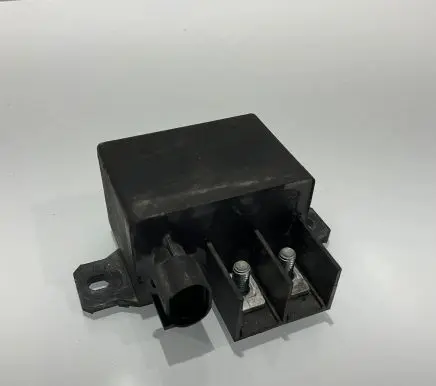 Mercedes-Benz E W211 Charging relay A0025423819