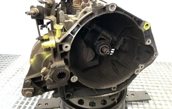 Renault Master II Manual 5 speed gearbox 