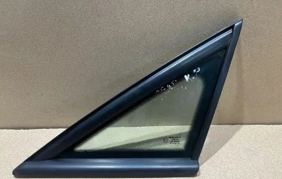 Seat Altea Front triangle window/glass 43R000469