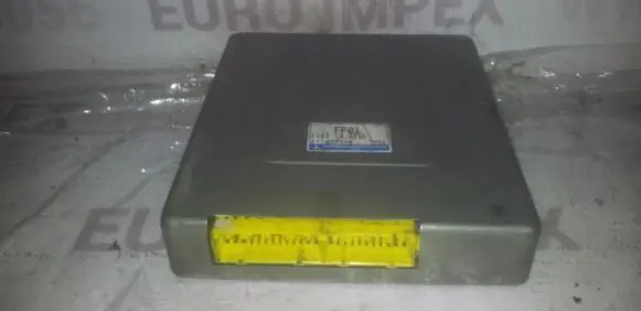 Mazda 626 Engine control unit/module FP0118881C E2T03771M
