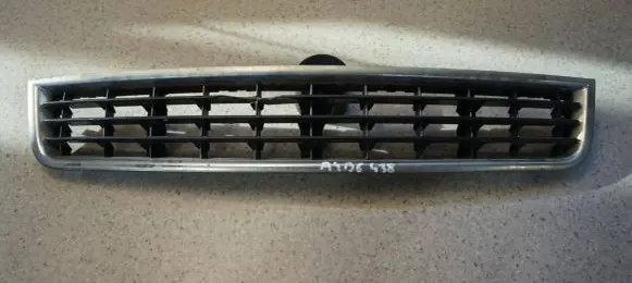 Audi A4 S4 B6 8E 8H Front bumper lower grill 8E0807647