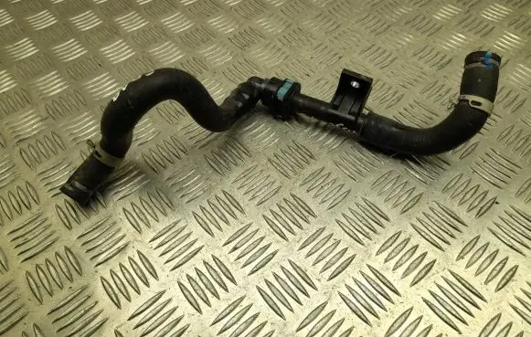 Toyota RAV 4 (XA50) Engine coolant pipe/hose